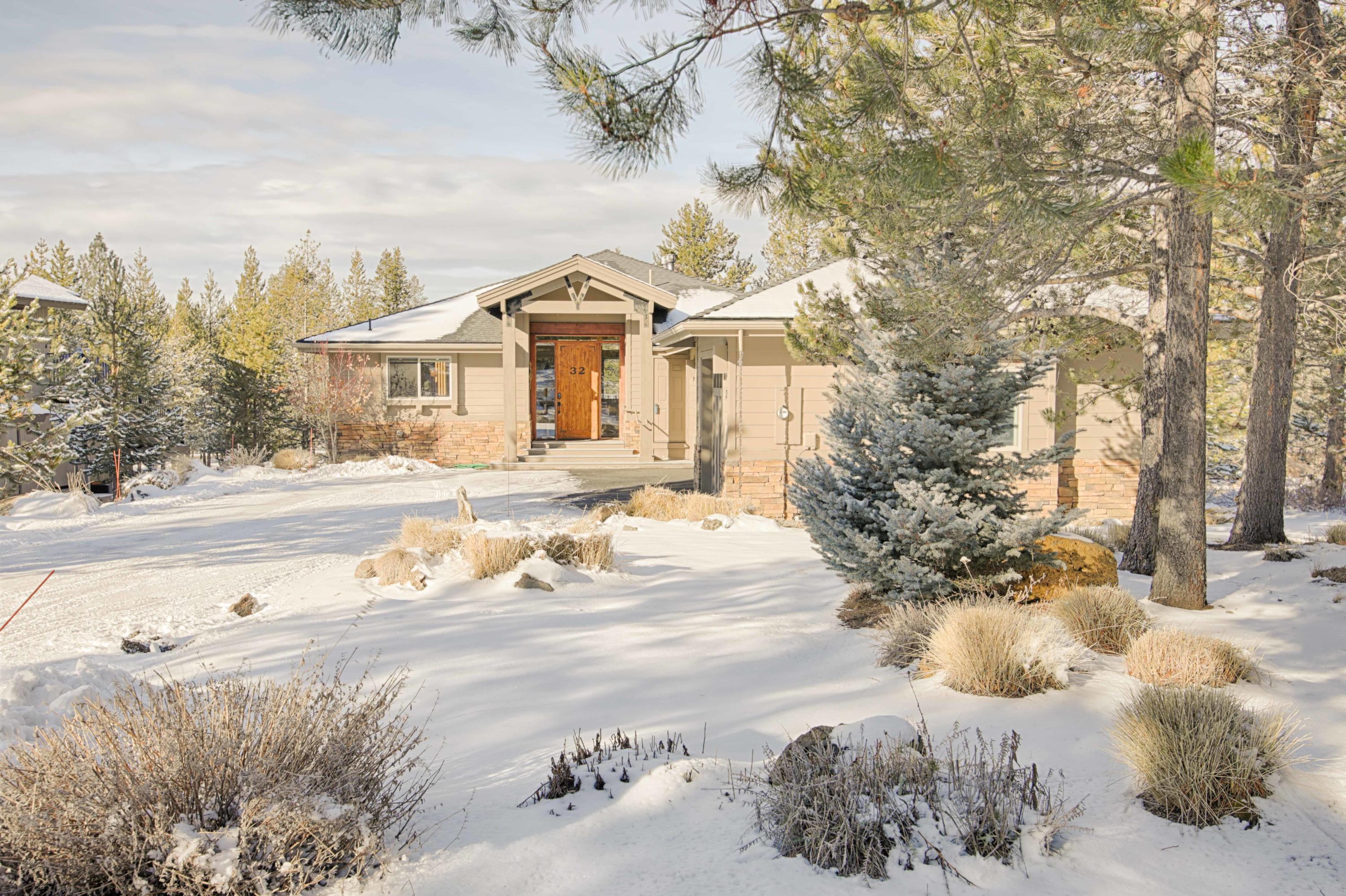 Fairway Crest Village - Residential