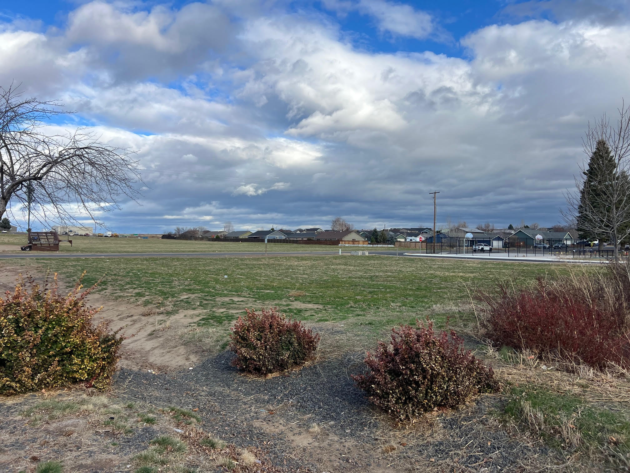 Lake Billy Chinook E - Commercial Sale