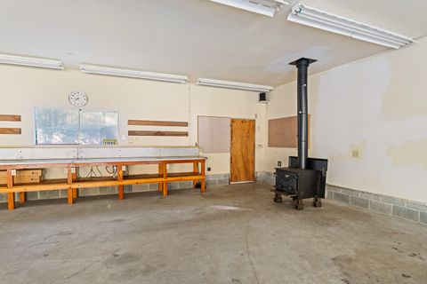 Tiny photo for 11990 Artlin Road, Grants Pass, OR 97526 (MLS # 220211427)