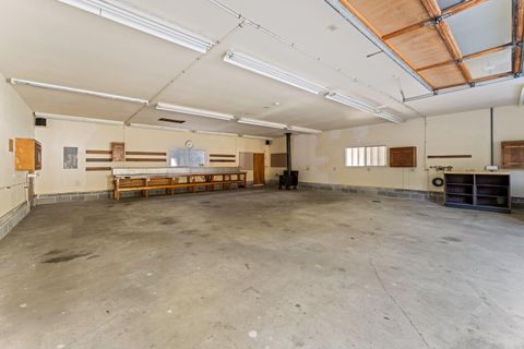 Tiny photo for 11990 Artlin Road, Grants Pass, OR 97526 (MLS # 220211427)