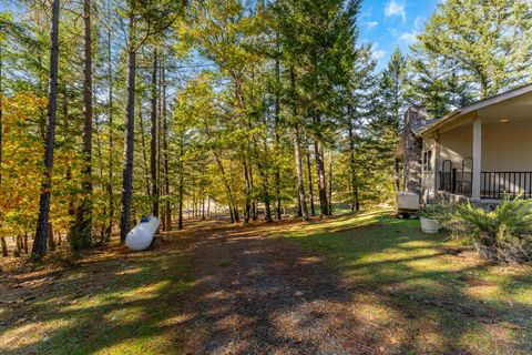 Tiny photo for 11990 Artlin Road, Grants Pass, OR 97526 (MLS # 220211427)