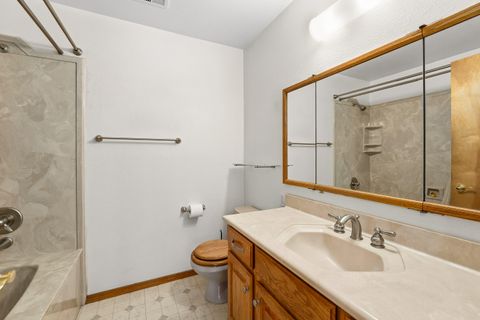 Tiny photo for 11990 Artlin Road, Grants Pass, OR 97526 (MLS # 220211427)