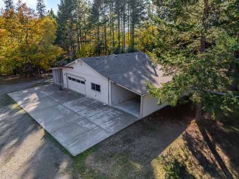 Tiny photo for 11990 Artlin Road, Grants Pass, OR 97526 (MLS # 220211427)