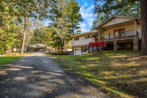 Tiny photo for 11990 Artlin Road, Grants Pass, OR 97526 (MLS # 220211427)