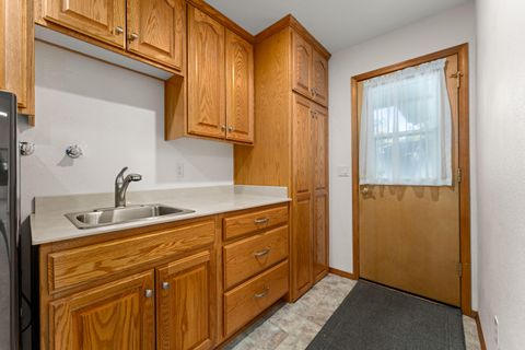 Tiny photo for 11990 Artlin Road, Grants Pass, OR 97526 (MLS # 220211427)