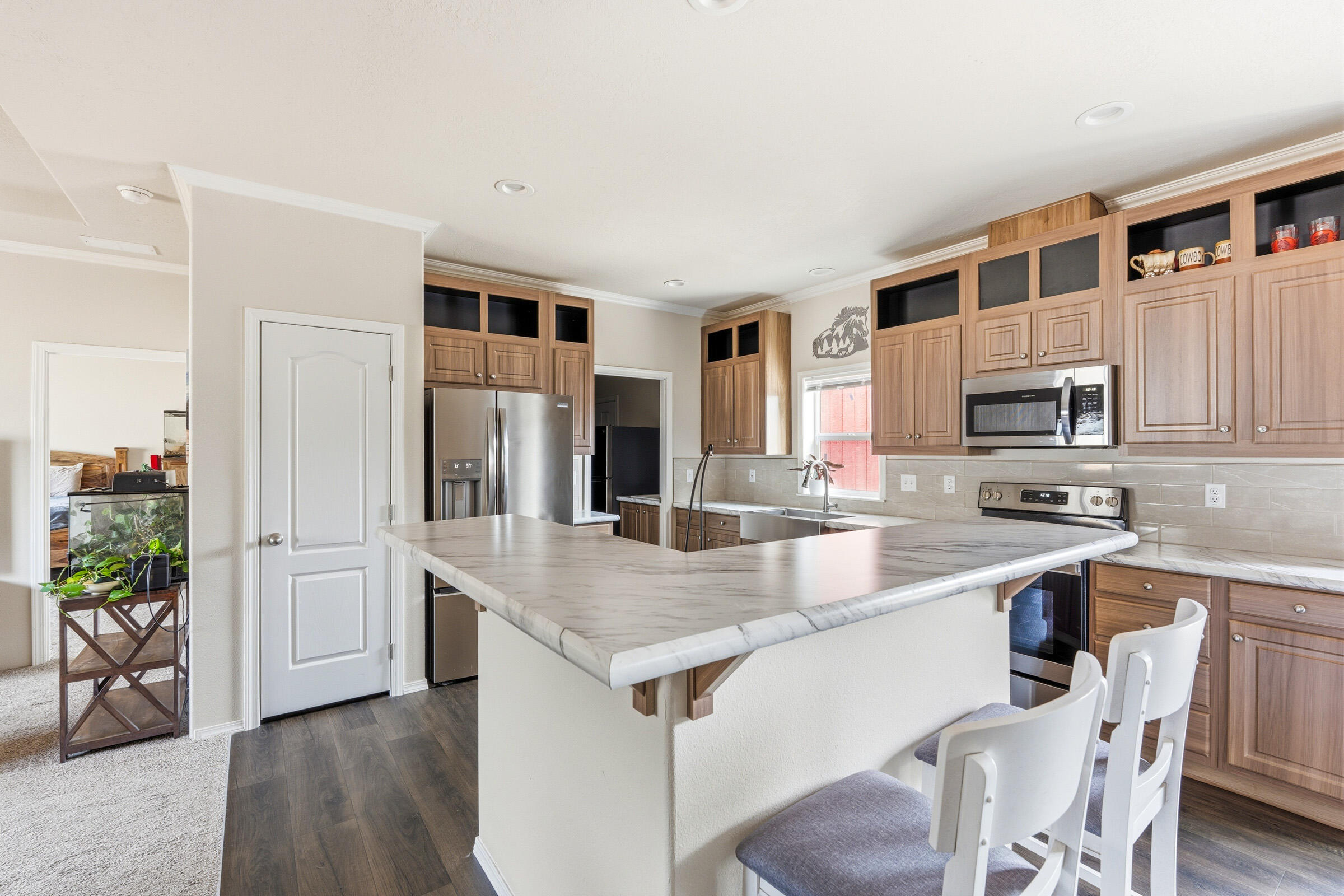 658 NE Shoshone Drive