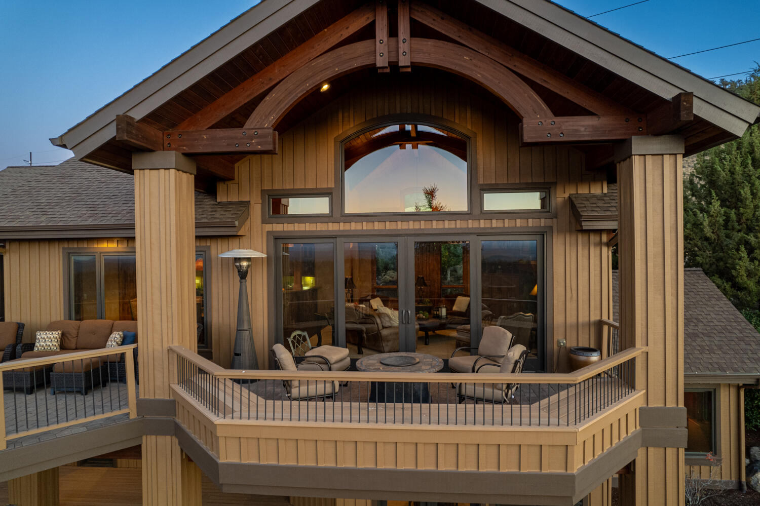 824 Highland View Loop