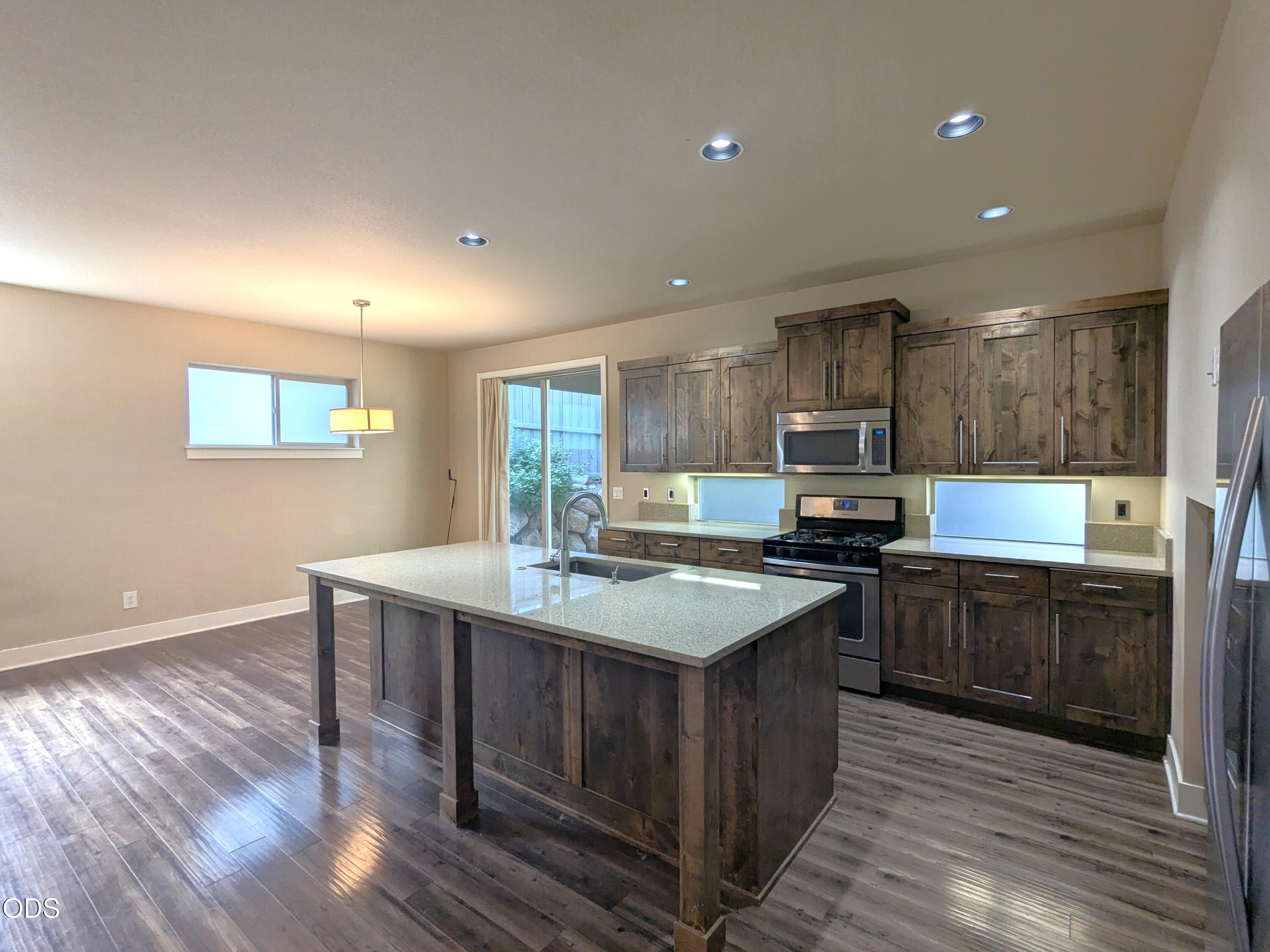 2337 NW Debron Lane