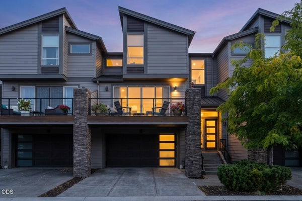 3051 NW CANYON SPRINGS PL, BEND, OR 97703 - Image 17f00c97d1369c9f8429a2cffdb1f8a8/1824667167