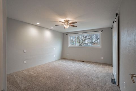 Tiny photo for 1916 Inverness Drive, Medford, OR 97504 (MLS # 220212922)