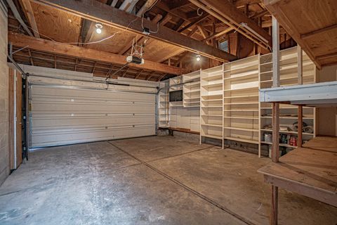 Tiny photo for 1916 Inverness Drive, Medford, OR 97504 (MLS # 220212922)