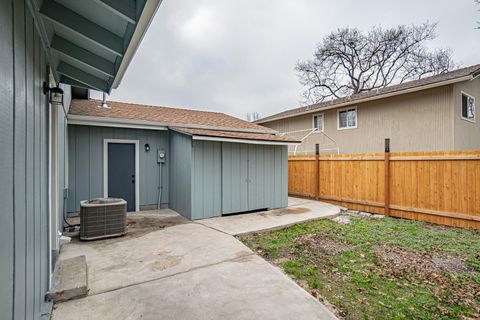 Tiny photo for 1916 Inverness Drive, Medford, OR 97504 (MLS # 220212922)