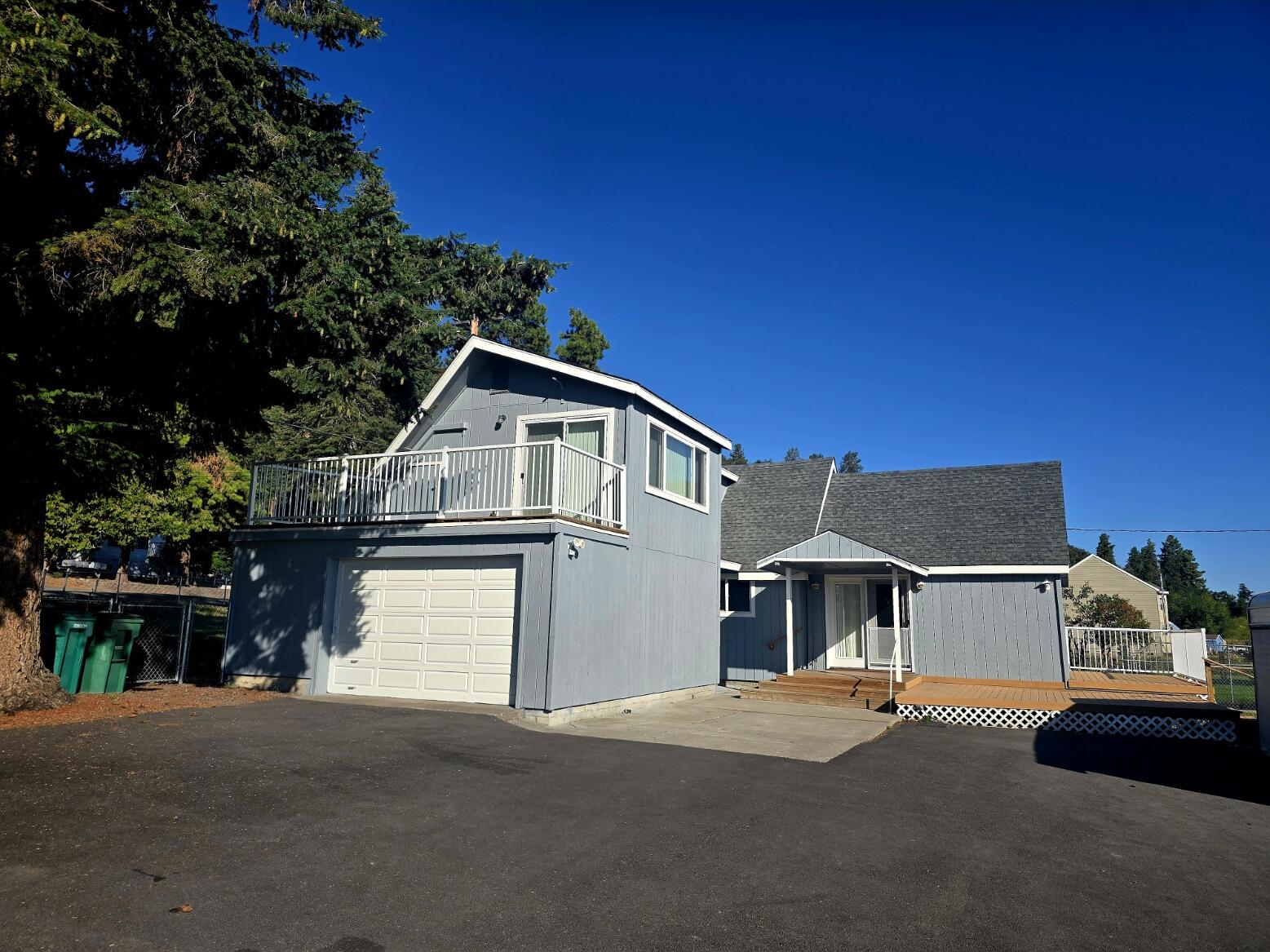 Lake Shore Gardens - Residential