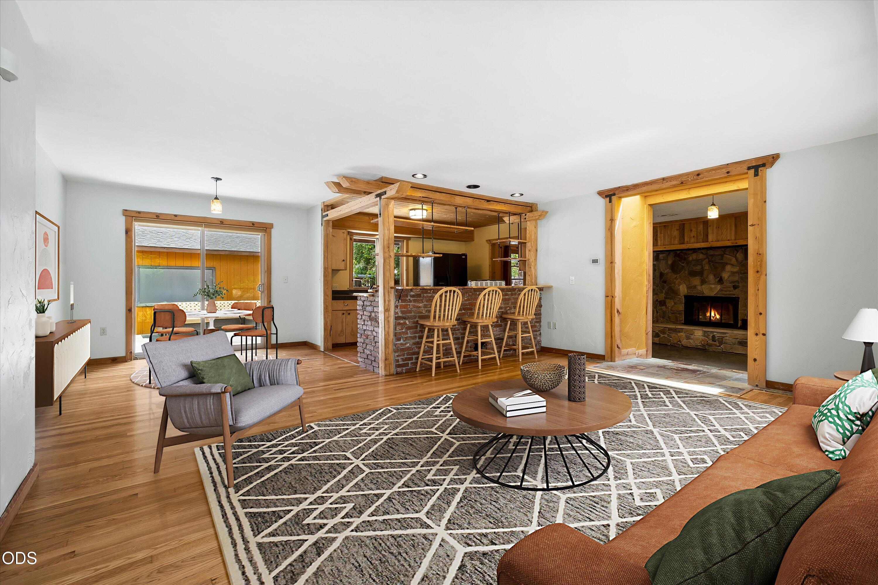 606 NE 9th Street