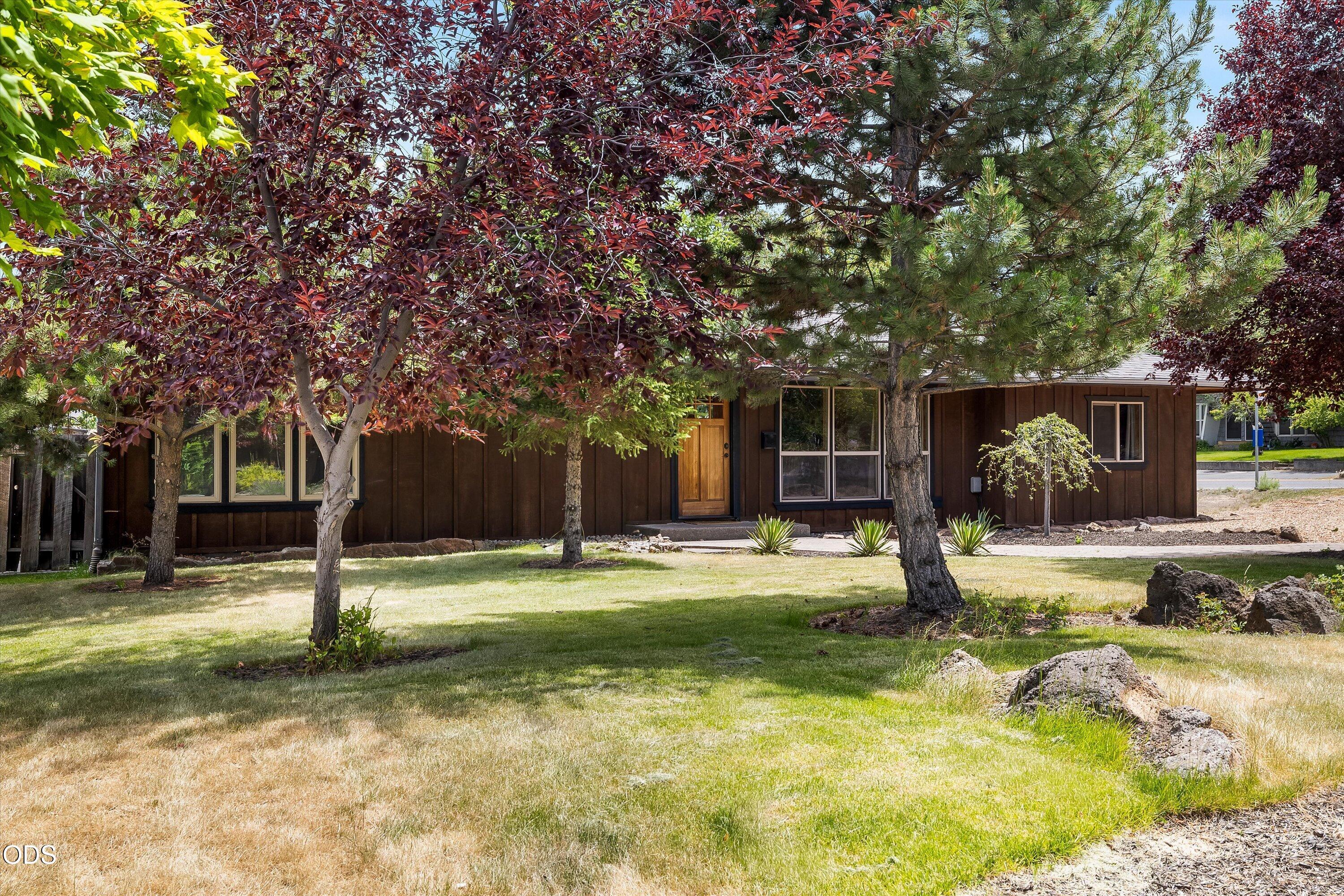 606 NE 9th Street