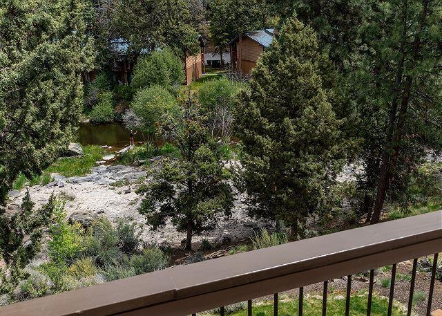 3106 NW Golf View Drive