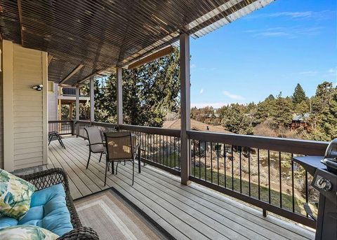 Tiny photo for 3106 NW Golf View Drive, Bend, OR 97703 (MLS # 220221773)