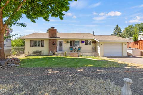 Tiny photo for 1140 McClellan Drive, Klamath Falls, OR 97603 (MLS # 220226138)