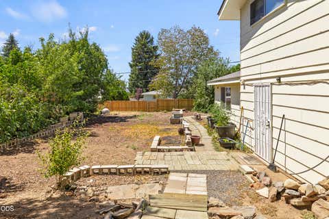 Tiny photo for 1140 McClellan Drive, Klamath Falls, OR 97603 (MLS # 220226138)