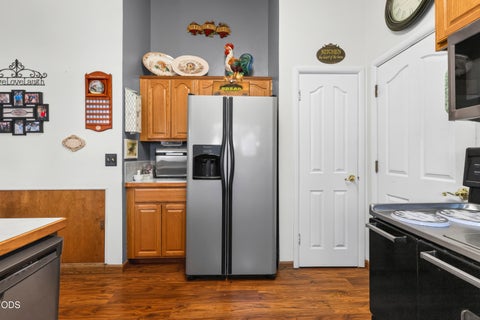 Tiny photo for 1140 McClellan Drive, Klamath Falls, OR 97603 (MLS # 220226138)