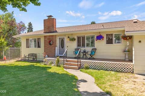 Tiny photo for 1140 McClellan Drive, Klamath Falls, OR 97603 (MLS # 220226138)