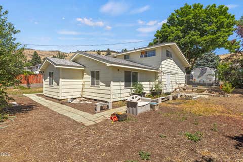 Tiny photo for 1140 McClellan Drive, Klamath Falls, OR 97603 (MLS # 220226138)