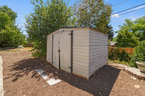 Tiny photo for 1140 McClellan Drive, Klamath Falls, OR 97603 (MLS # 220226138)