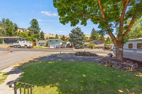Tiny photo for 1140 McClellan Drive, Klamath Falls, OR 97603 (MLS # 220226138)