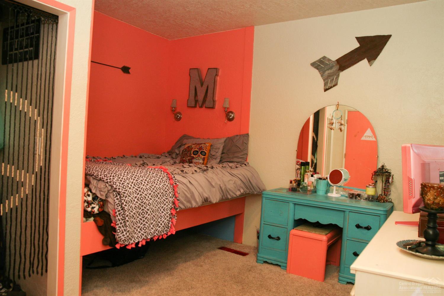 Barnes Butte - Residential