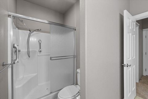 Tiny photo for 931 Highbury Drive, Medford, OR 97501 (MLS # 220211570)