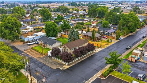 Tiny photo for 327 NW Elm Avenue, Redmond, OR 97756 (MLS # 220225906)