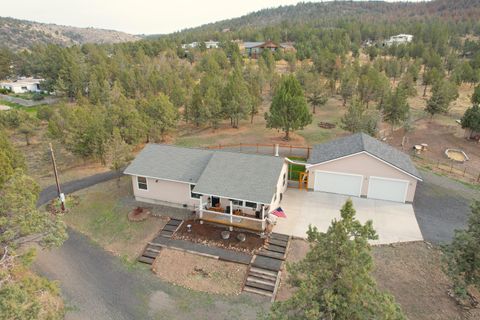 Tiny photo for 2648 SE Bonnie Road, Prineville, OR 97754 (MLS # 220211629)