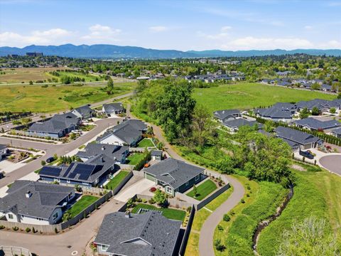 Tiny photo for 3847 Arena Drive, Medford, OR 97504 (MLS # 220220090)