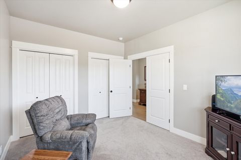Tiny photo for 3847 Arena Drive, Medford, OR 97504 (MLS # 220220090)