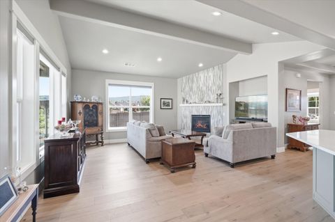 Tiny photo for 3847 Arena Drive, Medford, OR 97504 (MLS # 220220090)