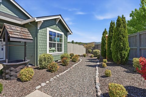 Tiny photo for 3847 Arena Drive, Medford, OR 97504 (MLS # 220220090)