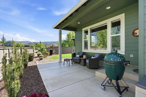 Tiny photo for 3847 Arena Drive, Medford, OR 97504 (MLS # 220220090)