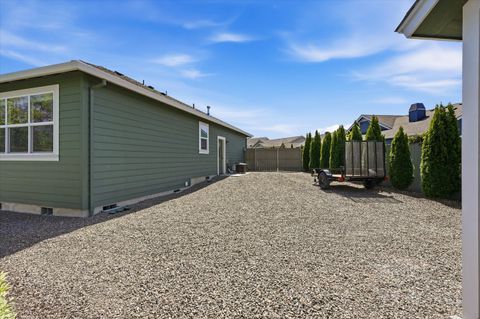 Tiny photo for 3847 Arena Drive, Medford, OR 97504 (MLS # 220220090)