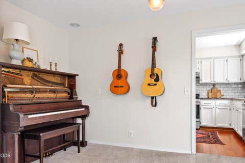 Tiny photo for 1941 NE Desert Court, Bend, OR 97701 (MLS # 220227044)