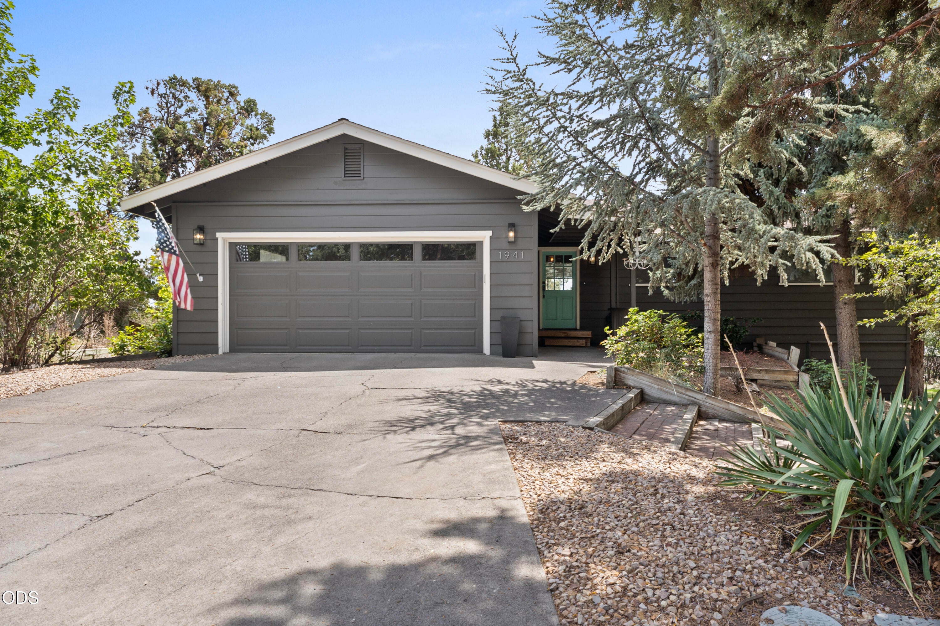 1941 NE Desert Court