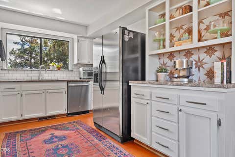 Tiny photo for 1941 NE Desert Court, Bend, OR 97701 (MLS # 220227044)