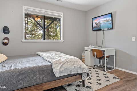 Tiny photo for 1941 NE Desert Court, Bend, OR 97701 (MLS # 220227044)