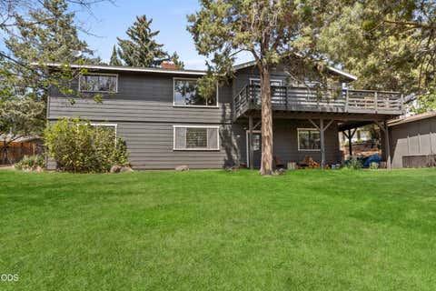 Tiny photo for 1941 NE Desert Court, Bend, OR 97701 (MLS # 220227044)