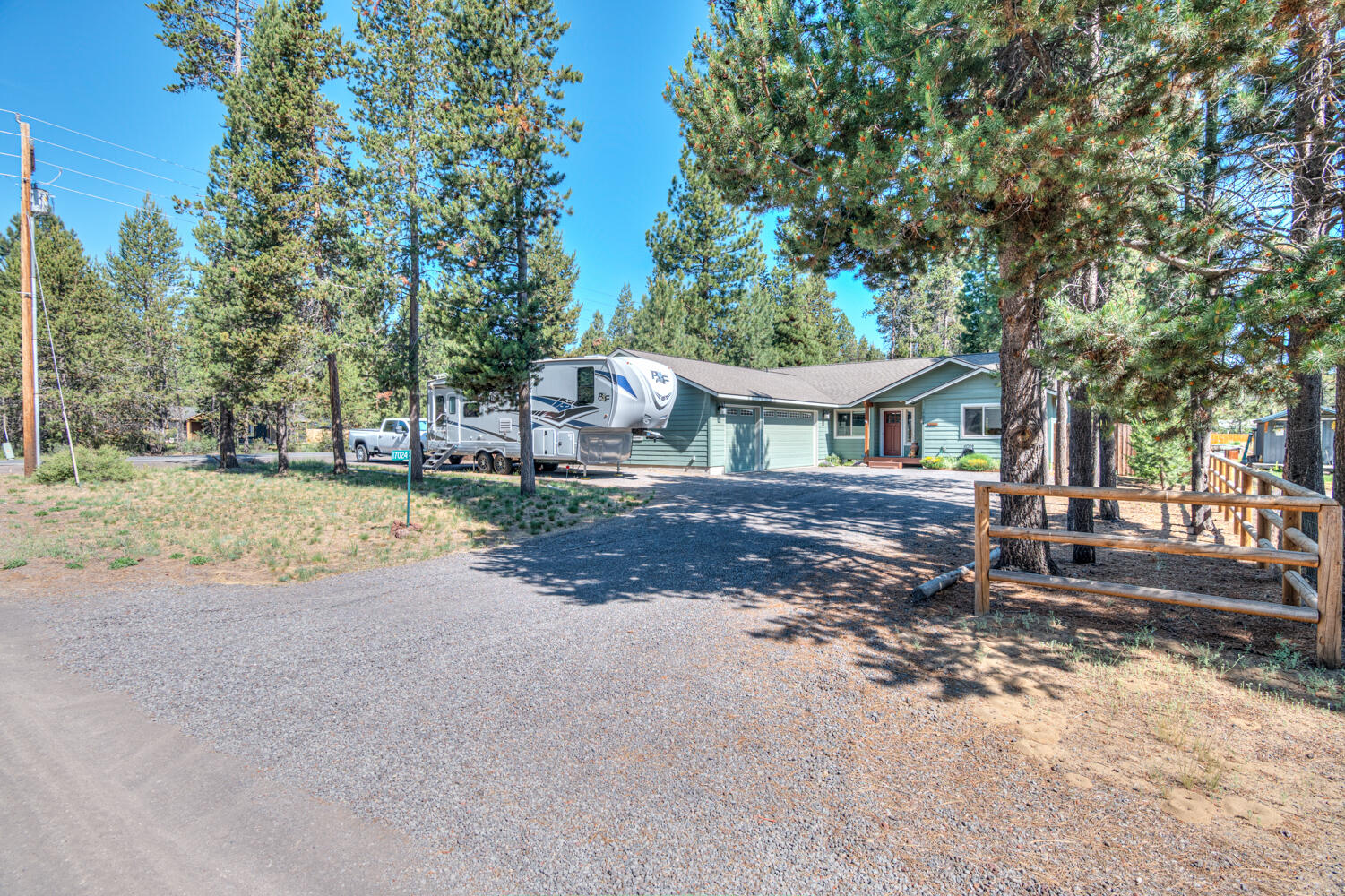 17024 Kingsburg Road