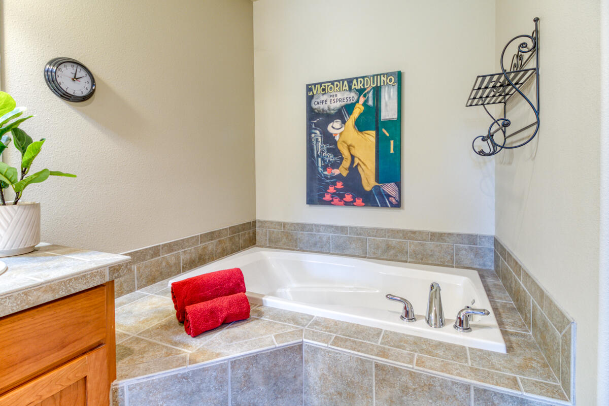 Eagle Crest - Residential