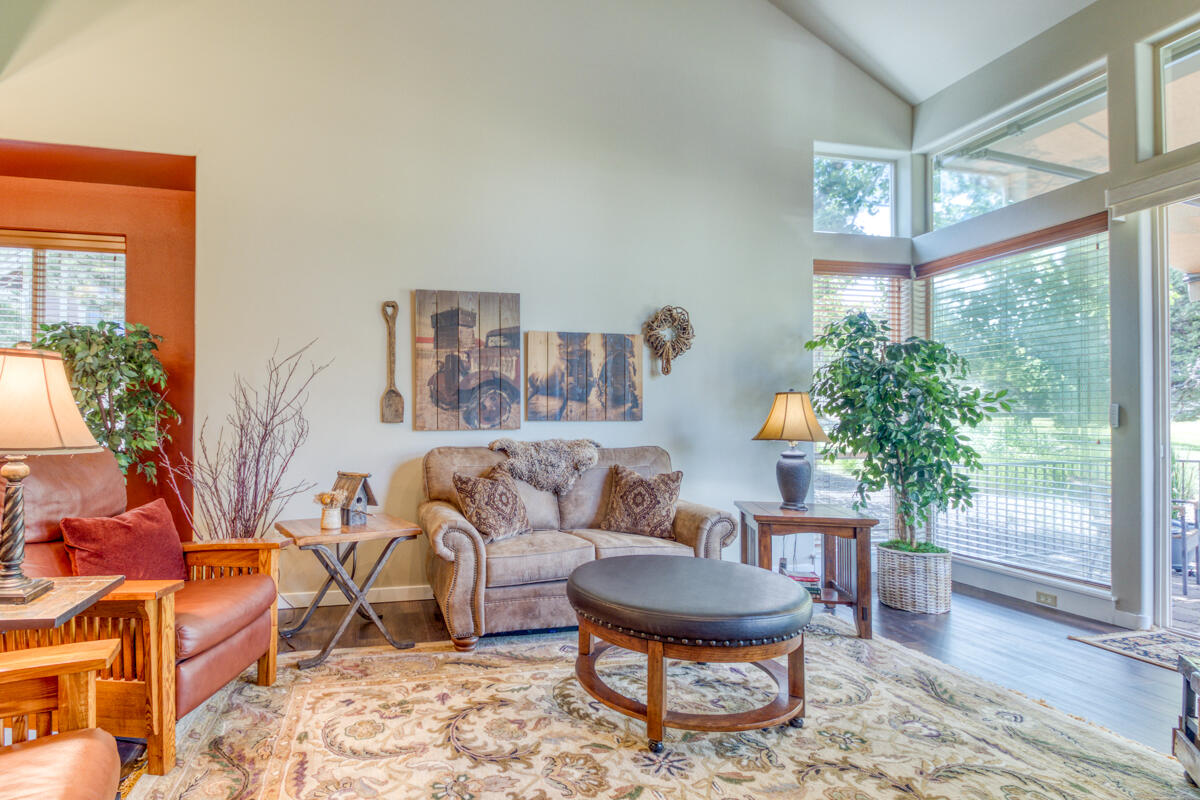 Eagle Crest - Residential