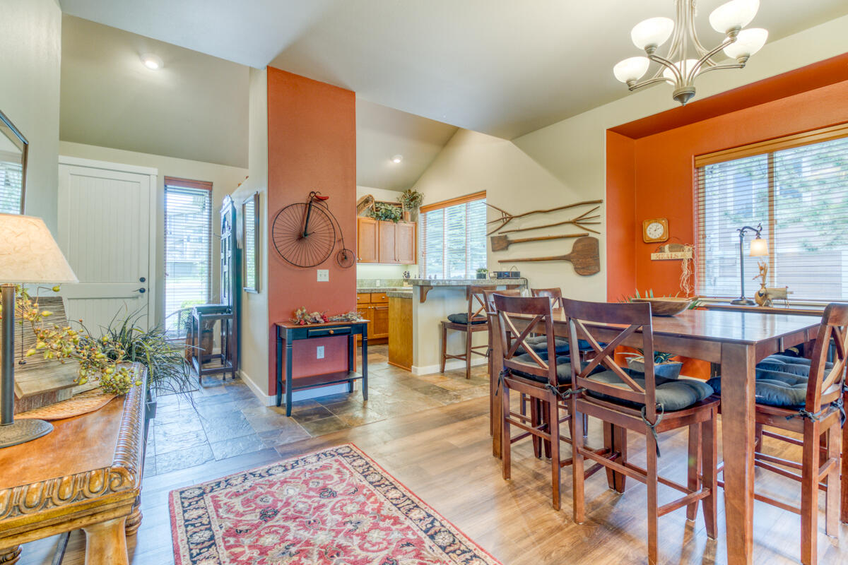 Eagle Crest - Residential