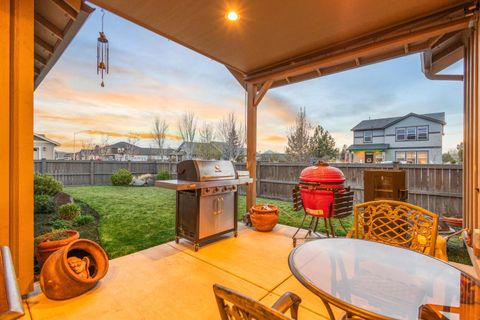 Tiny photo for 650 NE Union Loop, Prineville, OR 97754 (MLS # 220217802)