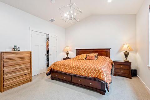 Tiny photo for 650 NE Union Loop, Prineville, OR 97754 (MLS # 220217802)