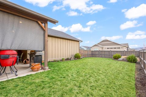 Tiny photo for 650 NE Union Loop, Prineville, OR 97754 (MLS # 220217802)